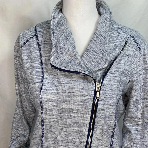 Chico’s Zenergy Heathered Blue Cotton Moto Style Sweatshirt Jacket Size Medium/8 - Picture 2 of 11